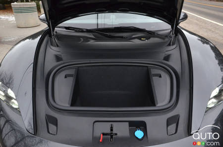 2020 Porsche Taycan 4S, front trunk